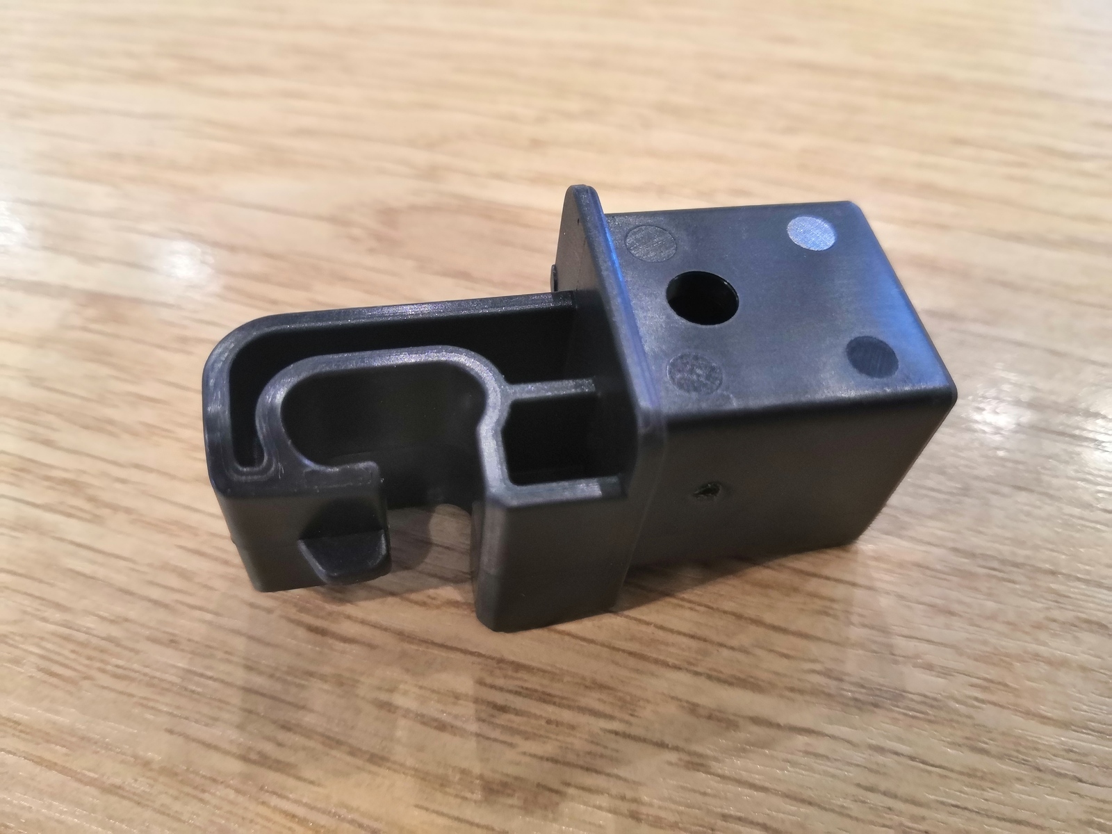 VW T6.1 California Bed Hinge for upper bed in pop up roof