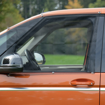 5c9f5b7ebf_moskitonetz-vw-t7.jpg